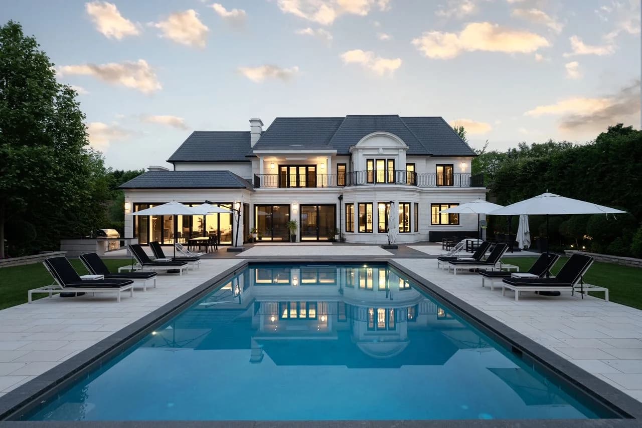 The Manor — Summer 2026 photo 1